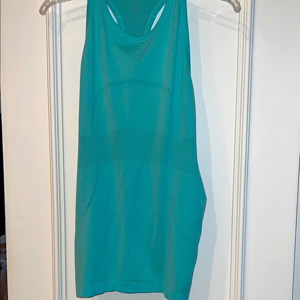 LULULEMON SWIFTY RAZOR BACK TANK S10/12 🦋